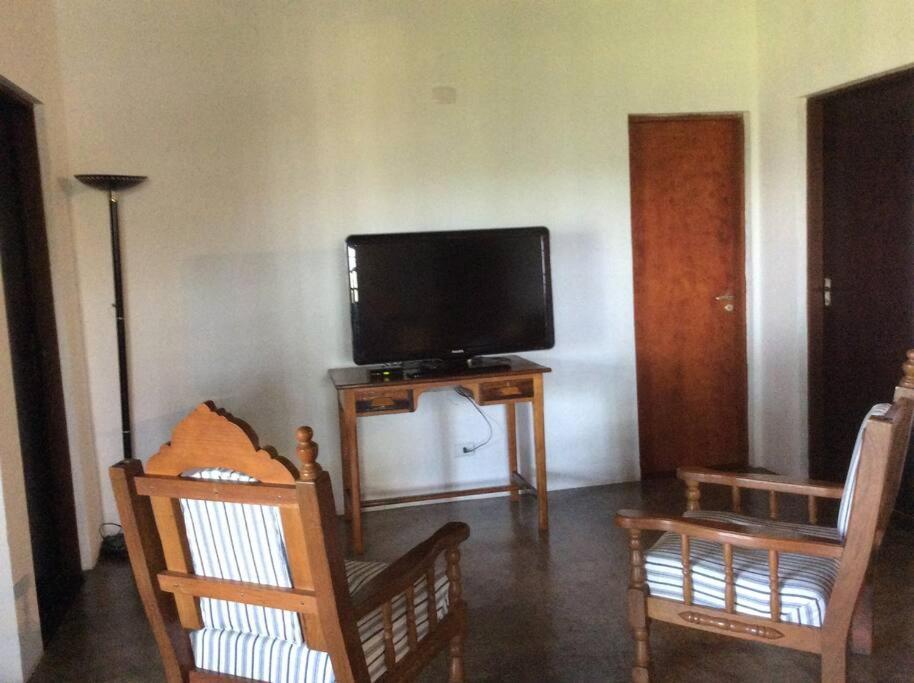 Villa Chacara Camargo Silva Mairiporã Exterior foto